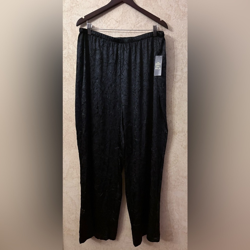 BOLD elements Textured Black Women's Trousers - Picture 2 of 7